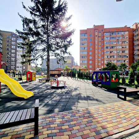Apartament On Chornovola, 40 Жк "Варварівка" Lutsʼk 外观 照片
