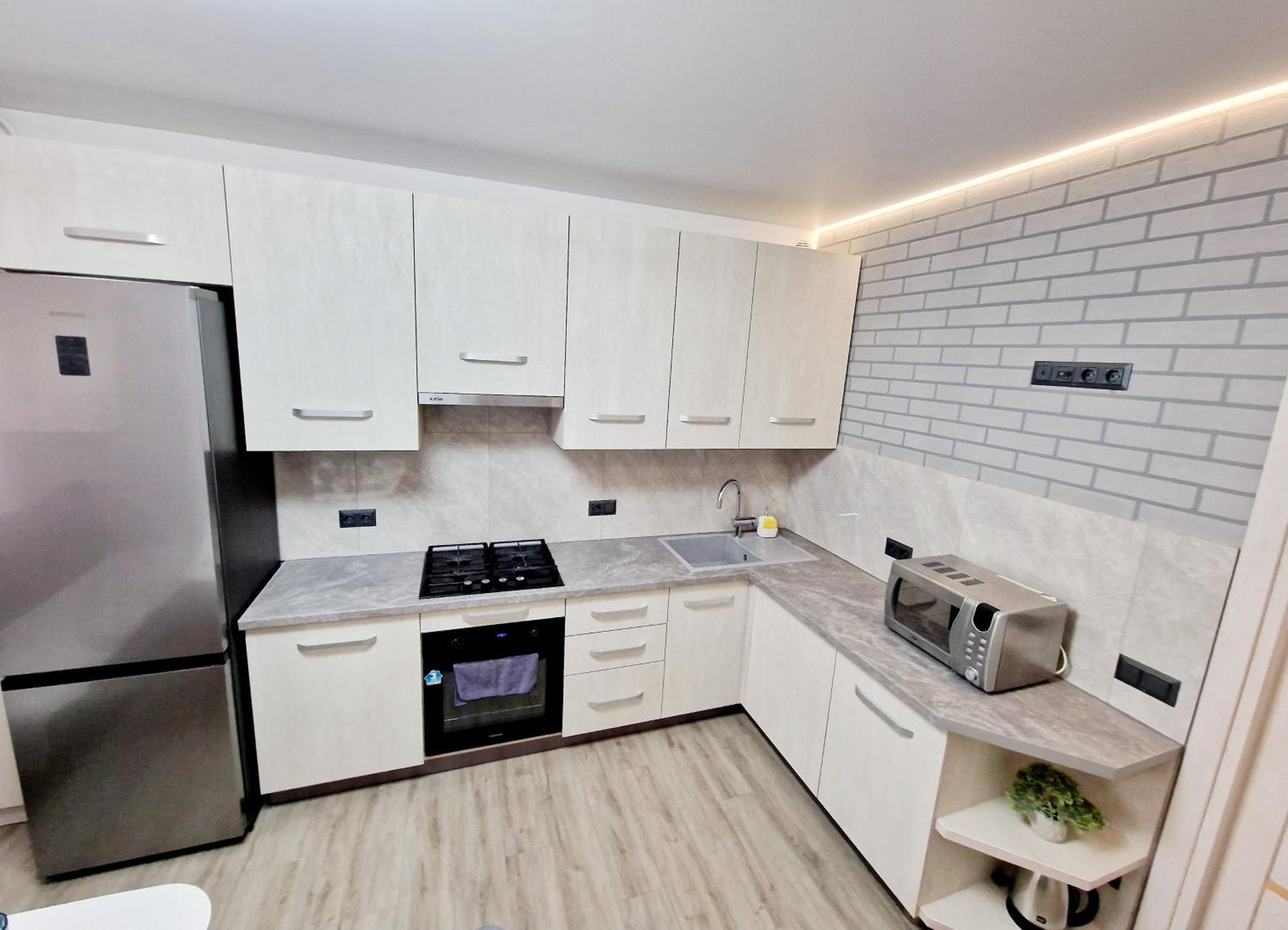 Apartament On Chornovola, 40 Жк "Варварівка" Lutsʼk 外观 照片